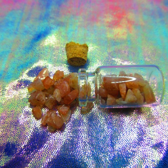 Sunstone Gemstone Chips In A Bottle Embellishments Natural Semi Precious - Picture 2 of 3